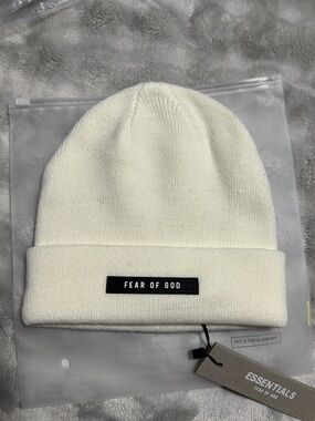 Essentials Fear of God White Knit Beanie NWT One Size Streetwear Unisex